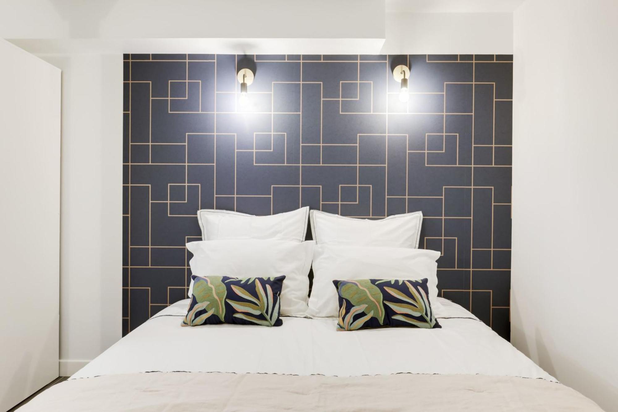 nice studio renovated&bright - street side Parijs Buitenkant foto